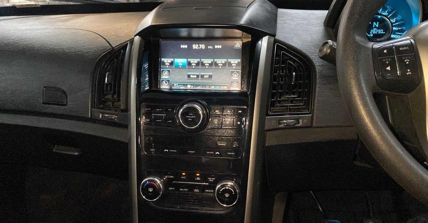 2020 Mahindra XUV500 W7, Diesel, Manual, 28,382 km, Air Conditioner