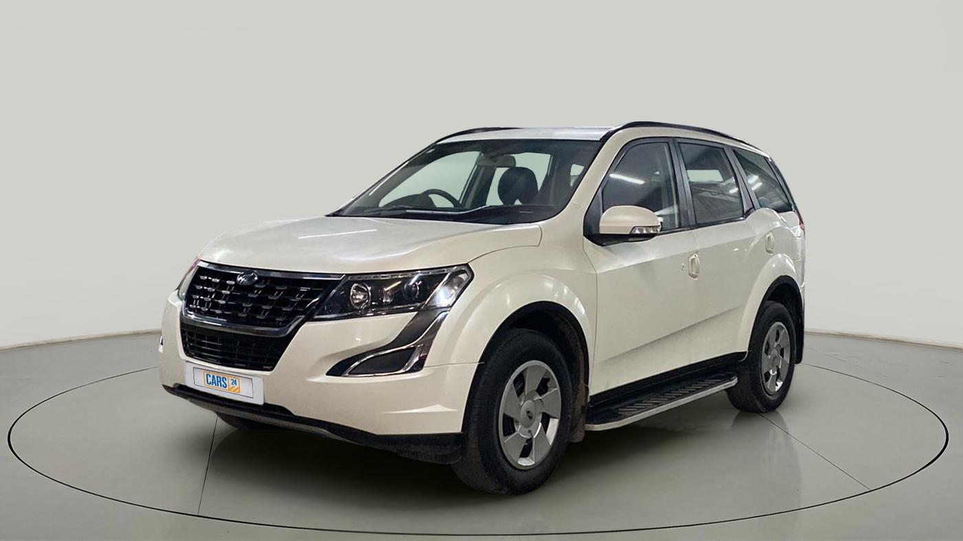 2020 Mahindra XUV500 W7, Diesel, Manual, 28,382 km, Left Front Diagonal