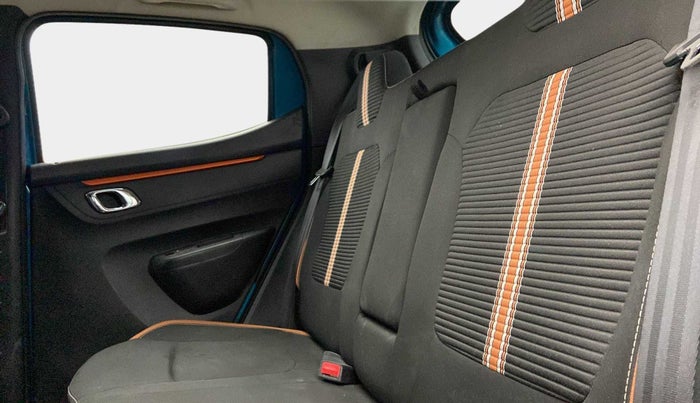 2020 Renault Kwid CLIMBER 1.0 AMT (O), Petrol, Automatic, 45,704 km, Right Side Rear Door Cabin