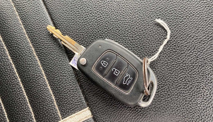 2020 Hyundai GRAND I10 NIOS MAGNA 1.2 KAPPA VTVT, Petrol, Manual, 32,265 km, Key Close Up