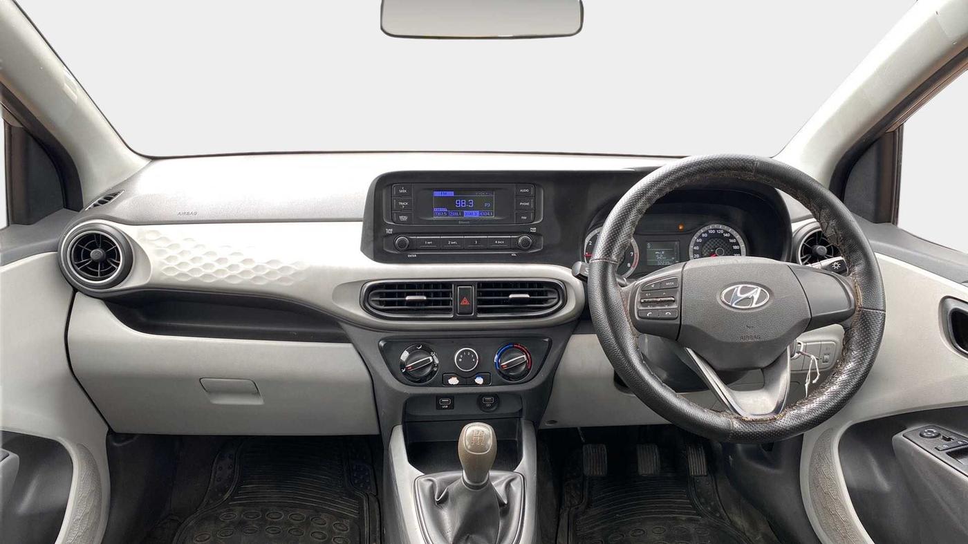 2020 Hyundai GRAND I10 NIOS MAGNA 1.2 KAPPA VTVT, Petrol, Manual, 32,265 km, Dashboard