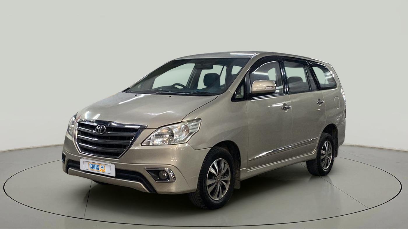 2015 Toyota Innova 2.5 VX 7 STR, Diesel, Manual, 1,06,906 km, Left Front Diagonal