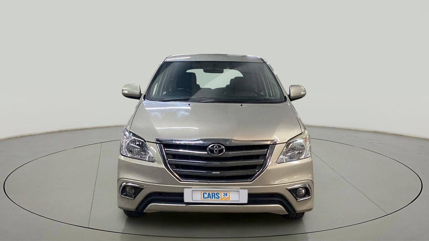 2015 Toyota Innova 2.5 VX 7 STR, Diesel, Manual, 1,06,906 km, Front