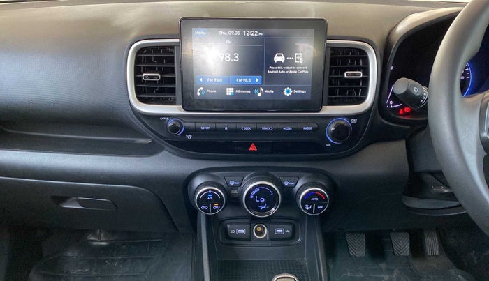 2022 Hyundai VENUE SX 1.0 TURBO, Petrol, Manual, 30,590 km, Air Conditioner