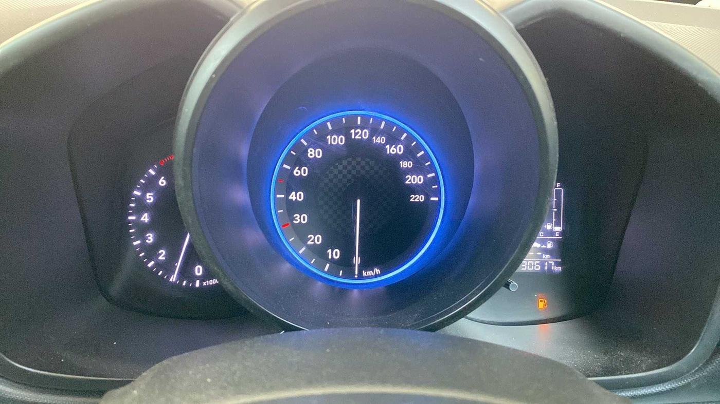 2022 Hyundai VENUE SX 1.0 TURBO, Petrol, Manual, 30,590 km, Odometer Image