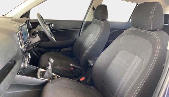 2022 Hyundai VENUE SX 1.0 TURBO, Petrol, Manual, 30,590 km, Right Side Front Door Cabin