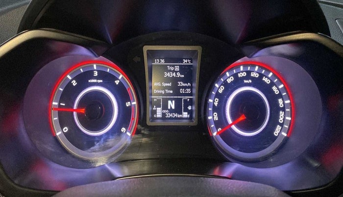 2022 Mahindra XUV300 W8 1.5 DIESEL, Diesel, Manual, 33,410 km, Odometer Image