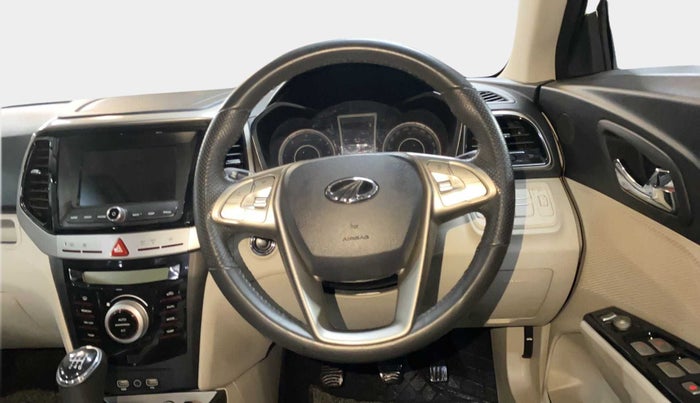 2022 Mahindra XUV300 W8 1.5 DIESEL, Diesel, Manual, 33,410 km, Steering Wheel Close Up