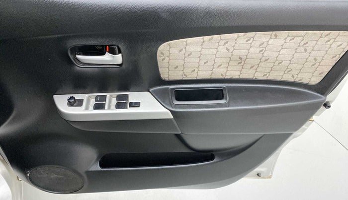 2015 Maruti Wagon R 1.0 VXI, Petrol, Manual, 1,10,669 km, Driver Side Door Panels Control