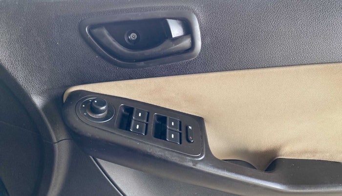 2014 Tata Zest XM PETROL, Petrol, Manual, 42,932 km, Driver Side Door Panels Control