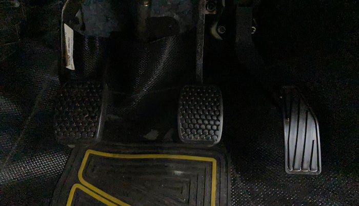 2021 Maruti Alto LXI CNG, CNG, Manual, 30,964 km, Pedals