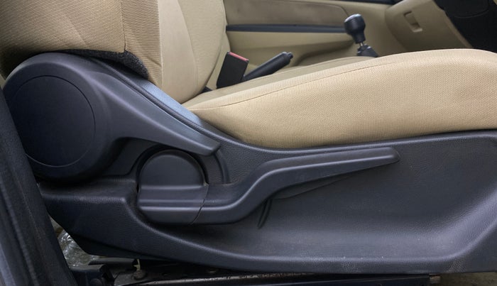 2018 Honda Amaze 1.2L I-VTEC VX, CNG, Manual, 9,032 km, Driver Side Adjustment Panel