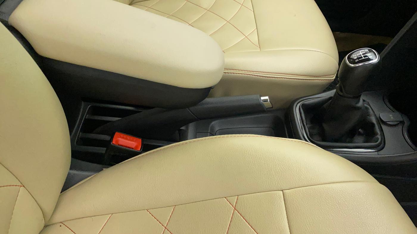 2020 Skoda Rapid AMBITION TSI, Petrol, Manual, 46,491 km, Gear Lever