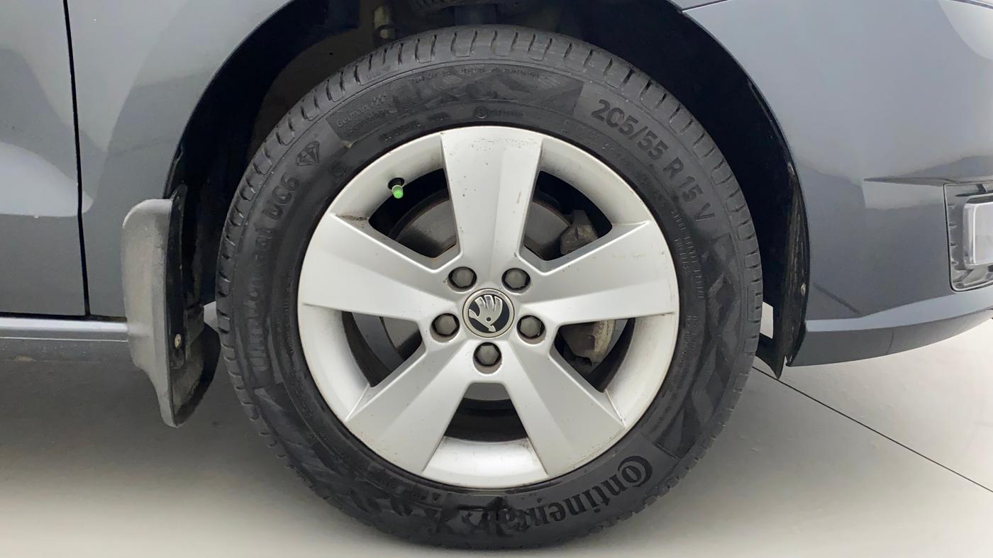 2020 Skoda Rapid AMBITION TSI, Petrol, Manual, 46,491 km, Right Front Wheel
