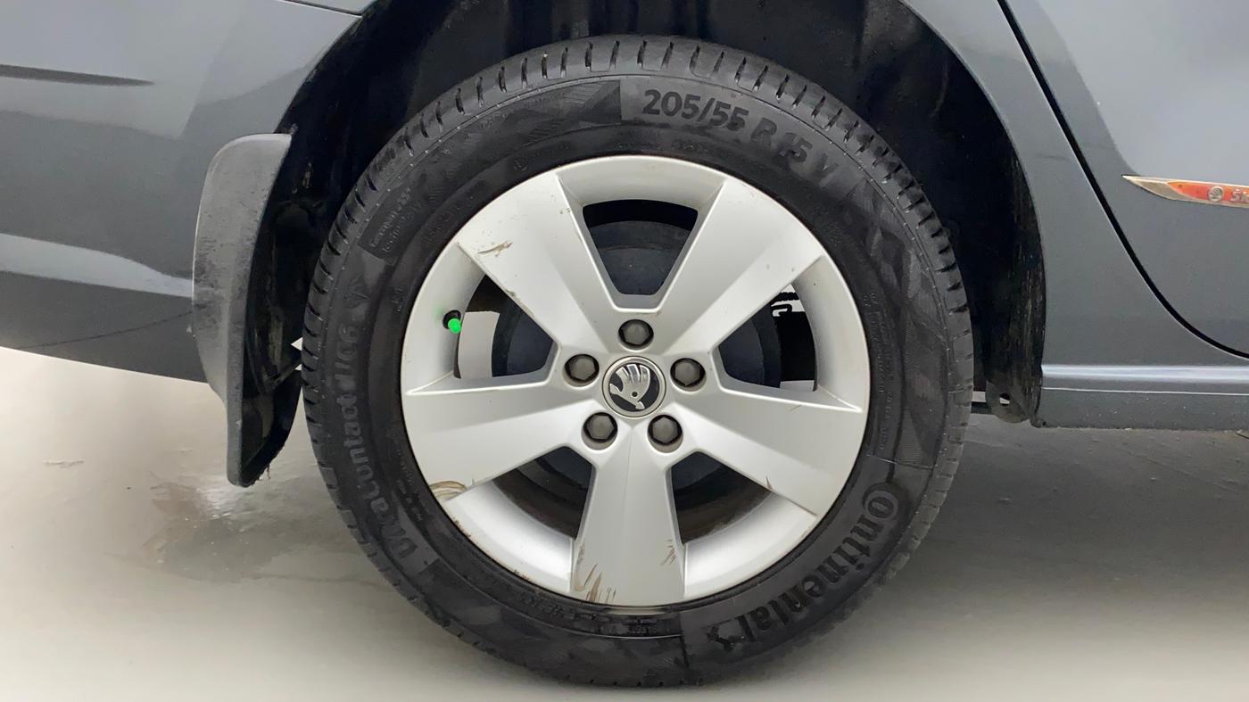 2020 Skoda Rapid AMBITION TSI, Petrol, Manual, 46,491 km, Right Rear Wheel