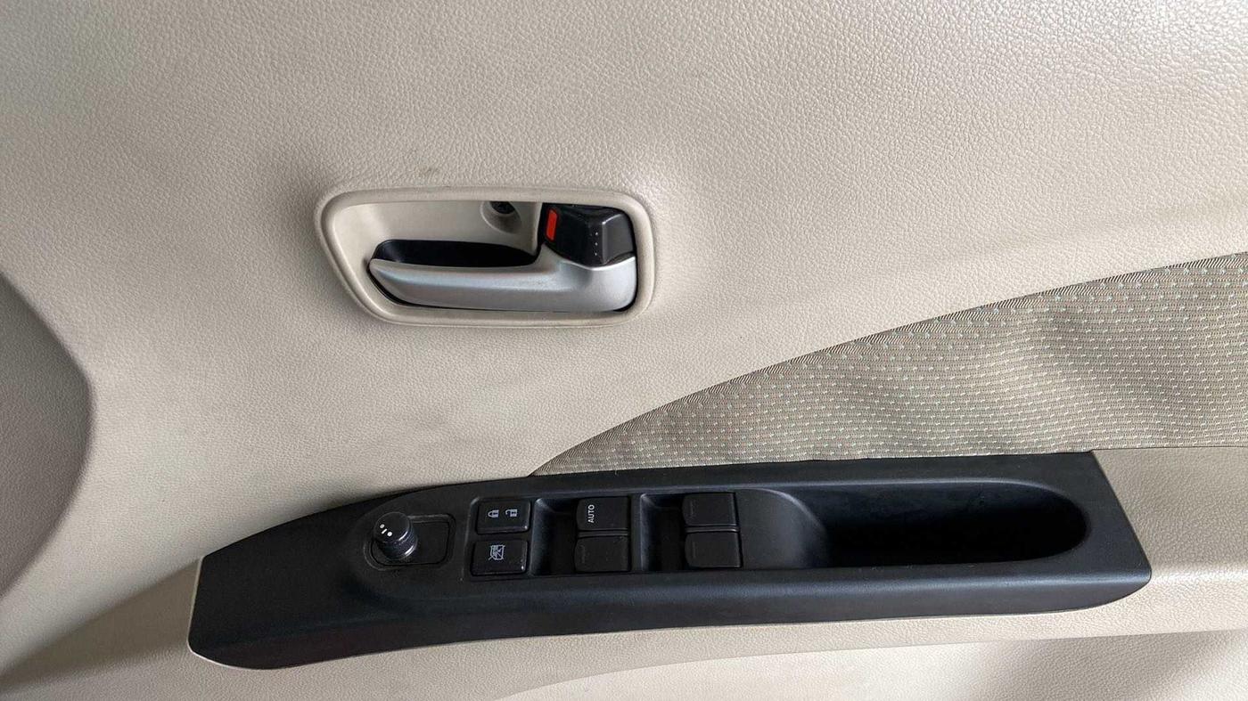 2018 Maruti Celerio ZXI AMT, Petrol, Automatic, 17,078 km, Driver Side Door Panels Control
