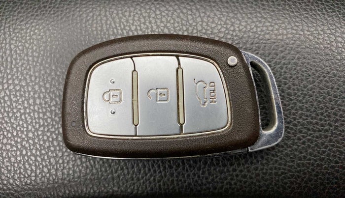 2016 Hyundai Elite i20 ASTA 1.4 CRDI (O), Diesel, Manual, 82,220 km, Key Close Up