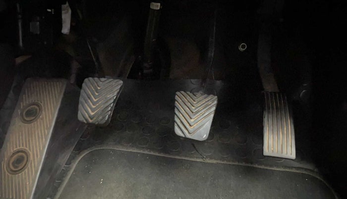 2016 Hyundai Elite i20 ASTA 1.4 CRDI (O), Diesel, Manual, 82,220 km, Pedals