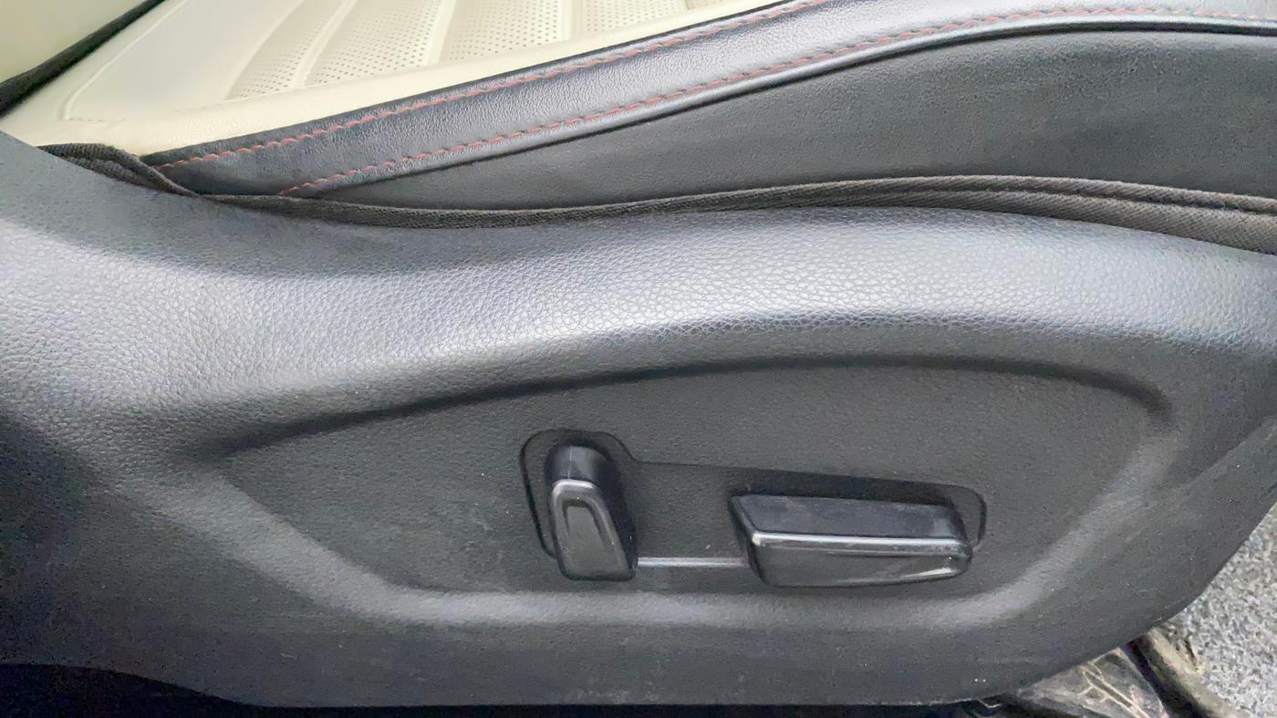 2020 KIA SELTOS GTX PLUS DCT 1.4 PETROL, Petrol, Automatic, 69,238 km, Driver Side Adjustment Panel