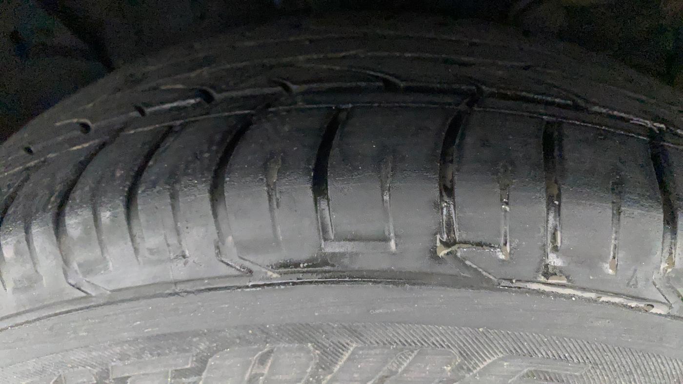 2020 KIA SELTOS GTX PLUS DCT 1.4 PETROL, Petrol, Automatic, 69,238 km, Left Front Tyre Tread