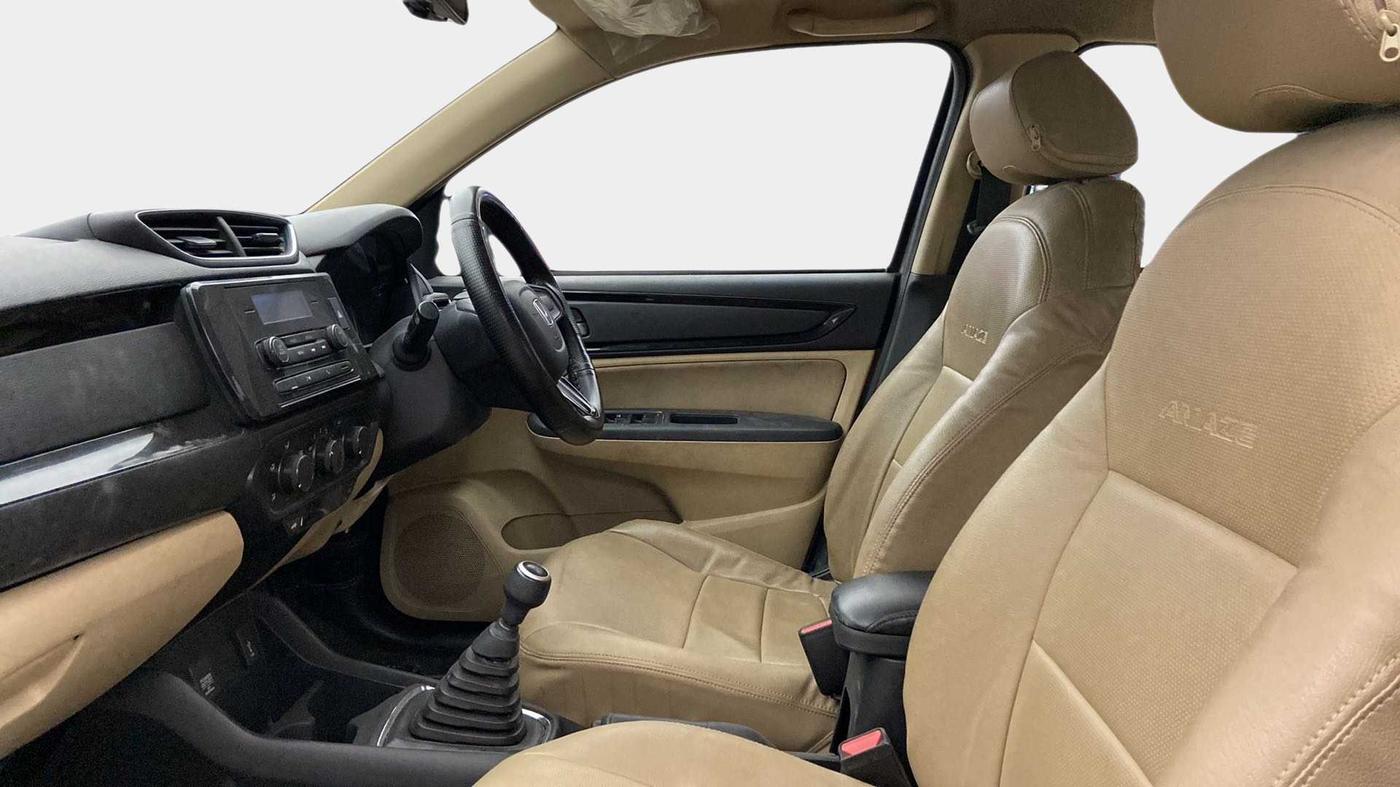 2019 Honda Amaze 1.2L I-VTEC S, CNG, Manual, 47,429 km, Right Side Front Door Cabin
