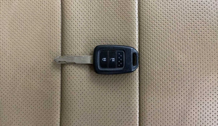 2019 Honda Amaze 1.2L I-VTEC S, Petrol, Manual, 47,429 km, Key Close Up