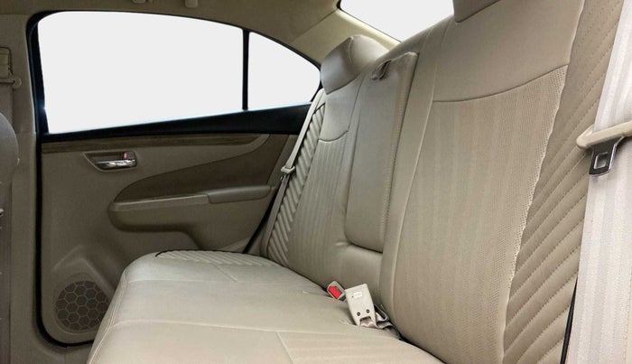 2019 Maruti Ciaz DELTA 1.5 SHVS MT PETROL, Petrol, Manual, 41,921 km, Right Side Rear Door Cabin