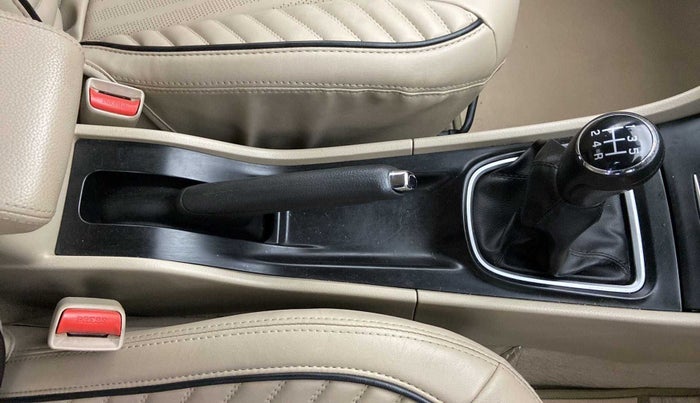 2019 Maruti Ciaz DELTA 1.5 SHVS MT PETROL, Petrol, Manual, 41,921 km, Gear Lever