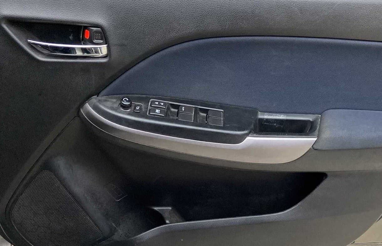 2021 Maruti Baleno ZETA CVT PETROL 1.2, Petrol, Automatic, 39,864 km, Driver Side Door Panels Control