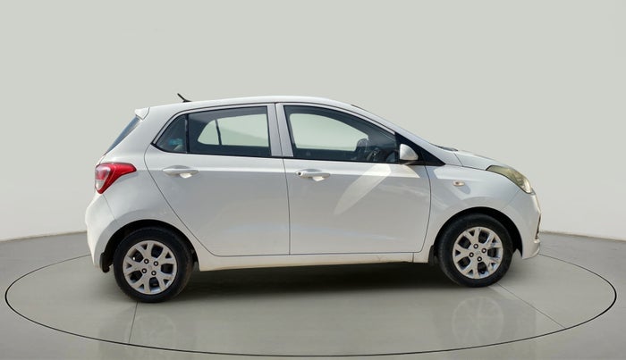 2014 Hyundai Grand i10 MAGNA 1.2 KAPPA VTVT, Petrol, Manual, 1,15,079 km, Right Side View