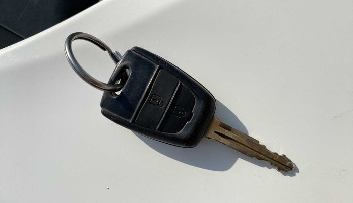 2014 Hyundai Grand i10 MAGNA 1.2 KAPPA VTVT, Petrol, Manual, 1,15,079 km, Key Close Up