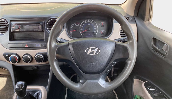 2014 Hyundai Grand i10 MAGNA 1.2 KAPPA VTVT, Petrol, Manual, 1,15,079 km, Steering Wheel Close Up