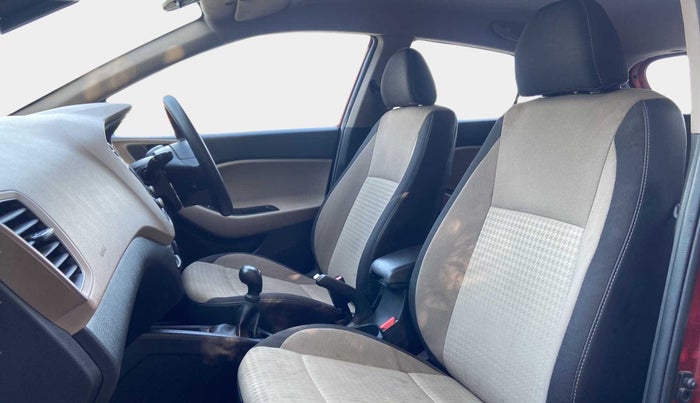 2019 Hyundai Elite i20 SPORTZ PLUS 1.2, Petrol, Manual, 27,490 km, Right Side Front Door Cabin