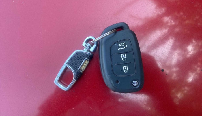 2019 Hyundai Elite i20 SPORTZ PLUS 1.2, Petrol, Manual, 27,490 km, Key Close Up