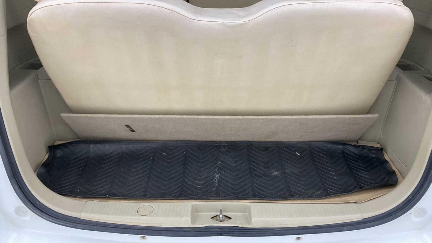 2015 Maruti Ertiga VDI ABS, Diesel, Manual, 28,898 km, Boot Inside