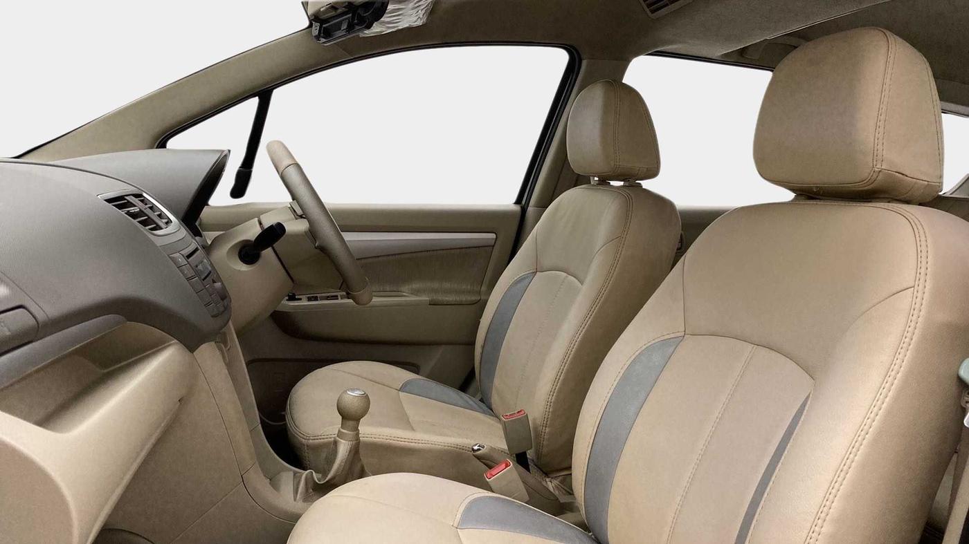 2015 Maruti Ertiga VDI ABS, Diesel, Manual, 28,898 km, Right Side Front Door Cabin