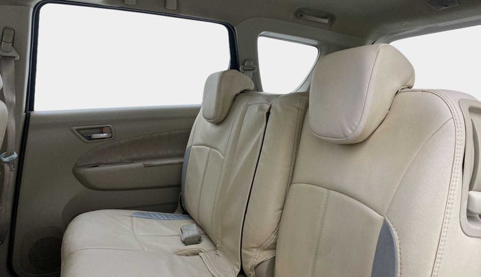 2015 Maruti Ertiga VDI ABS, Diesel, Manual, 28,898 km, Right Side Rear Door Cabin