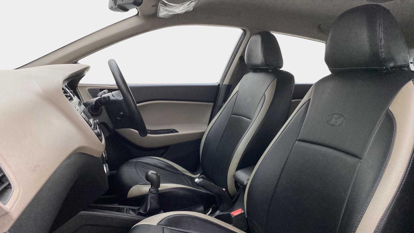 2016 Hyundai Elite i20 SPORTZ 1.2, Petrol, Manual, 36,836 km, Right Side Front Door Cabin