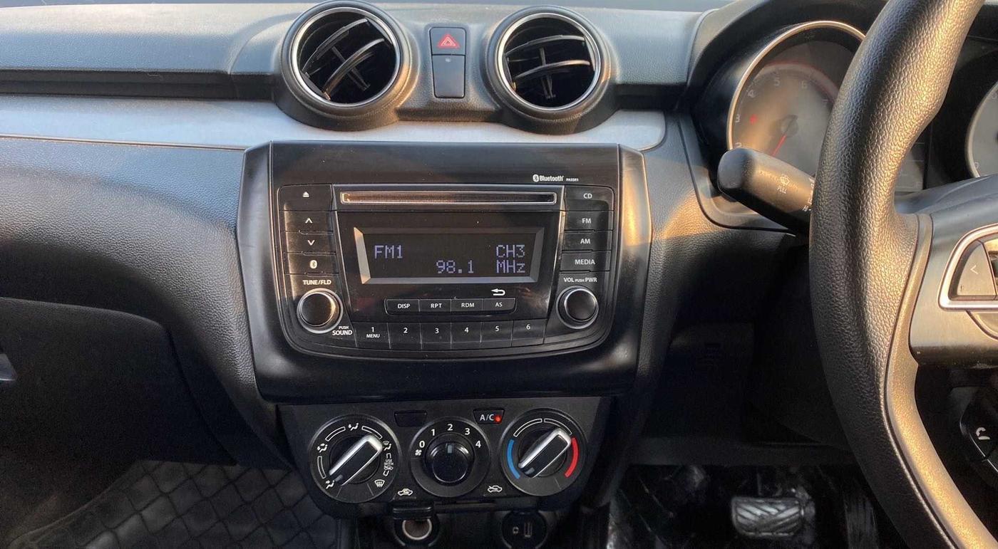 2018 Maruti Swift VXI AMT, Petrol, Automatic, 29,219 km, Air Conditioner