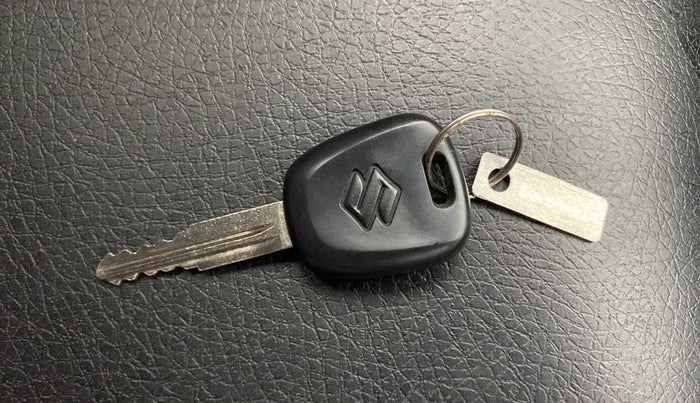 2015 Maruti Alto 800 LXI, Petrol, Manual, 38,338 km, Key Close Up