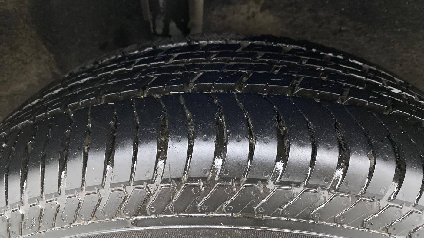 2016 Ford Ecosport TITANIUM 1.5L DIESEL, Diesel, Manual, 85,341 km, Right Rear Tyre Tread