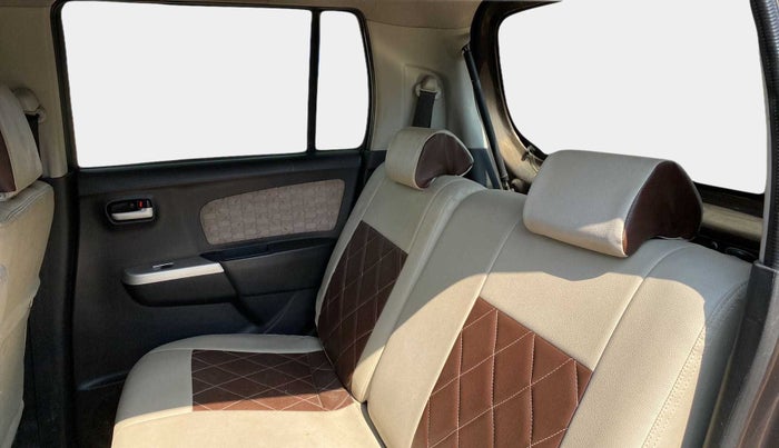 2015 Maruti Wagon R 1.0 VXI, Petrol, Manual, 43,791 km, Right Side Rear Door Cabin