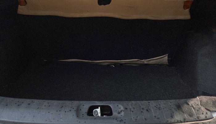 2012 Maruti Swift Dzire VDI, Diesel, Manual, 73,927 km, Boot Inside