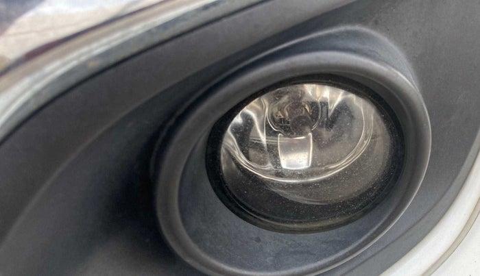 2017 Maruti Ertiga ZXI+, Petrol, Manual, 63,421 km, Left fog light - Not working