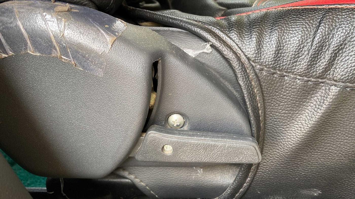 2017 Maruti Alto 800 VXI, Petrol, Manual, 34,970 km, Driver Side Adjustment Panel