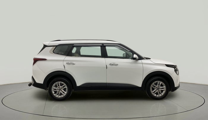 2023 KIA CARENS PRESTIGE 1.4 PETROL 7 STR, Petrol, Manual, 17,565 km, Right Side View
