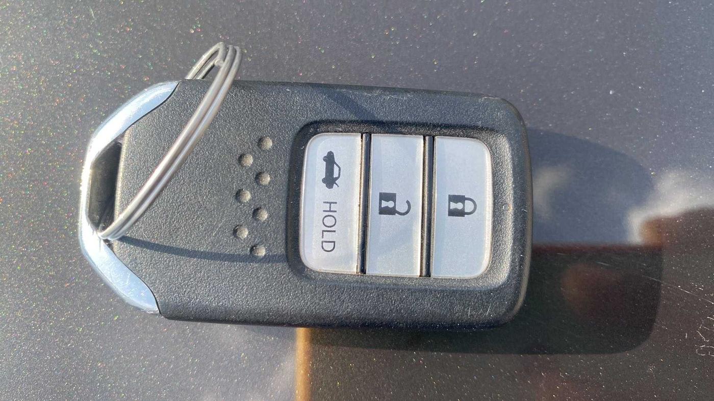 2019 Honda Amaze 1.2L I-VTEC VX, CNG, Manual, 41,843 km, Key Close Up