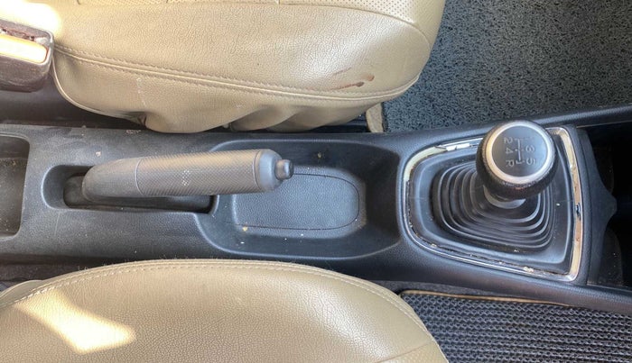2019 Honda Amaze 1.2L I-VTEC VX, Petrol, Manual, 41,843 km, Gear Lever