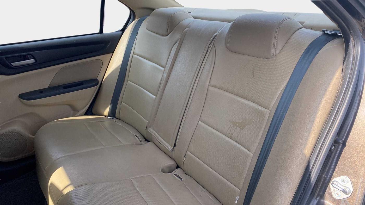 2019 Honda Amaze 1.2L I-VTEC VX, CNG, Manual, 41,843 km, Right Side Rear Door Cabin