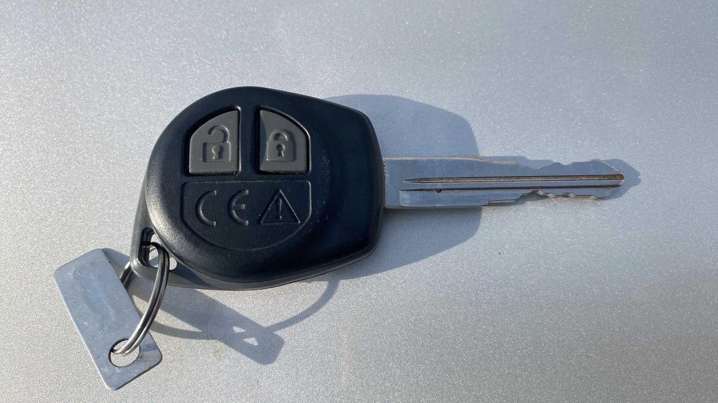 2023 Maruti IGNIS DELTA 1.2 AMT, Petrol, Automatic, 469 km, Key Close Up